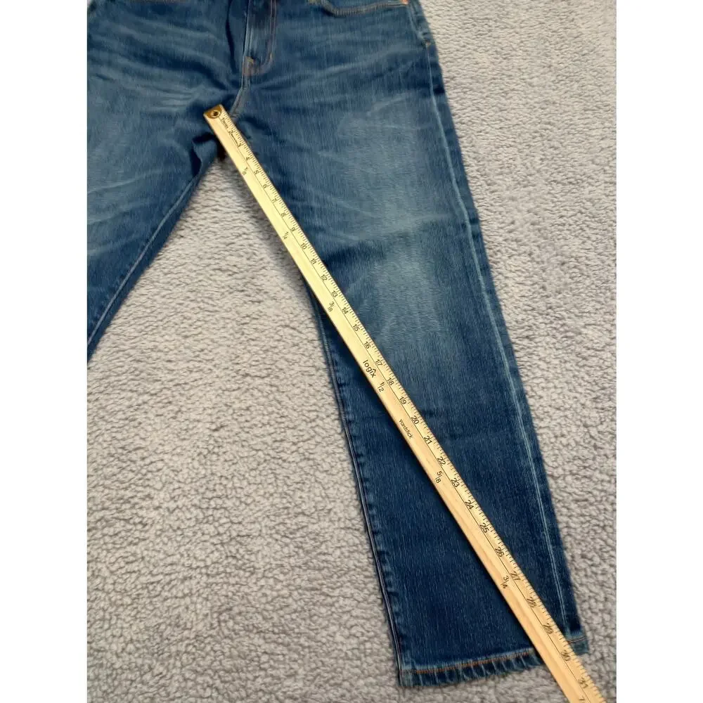NWoT Flint and Tinder Jeans Men's 33x30 Medium Wash Athletic Tapered Fit (0983)